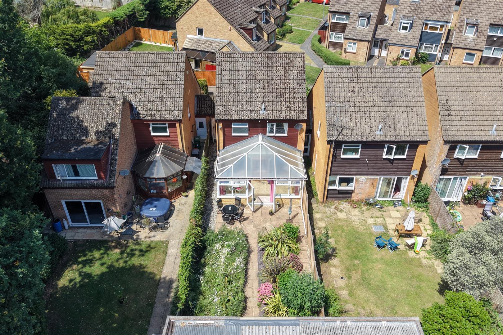 Sandhills Way, Calcot, Reading